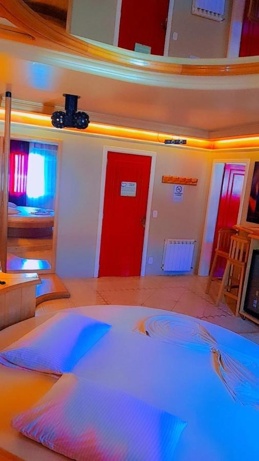 Motel Avenida (Adults Only) Грамаду Екстер'єр фото