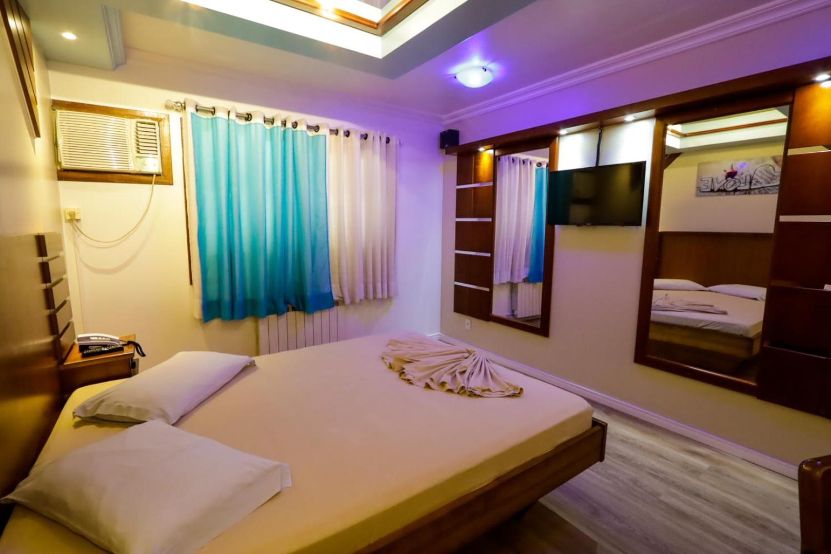 Motel Avenida (Adults Only) Грамаду Екстер'єр фото